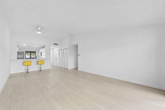 5054 Golfview Court 1525, Delray Beach, FL 33484