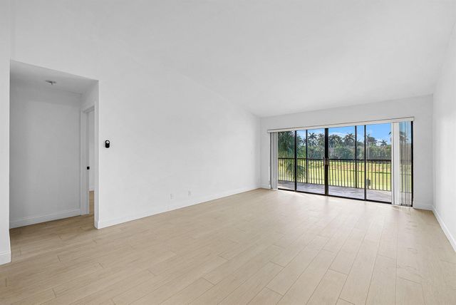 5054 Golfview Court 1525, Delray Beach, FL 33484