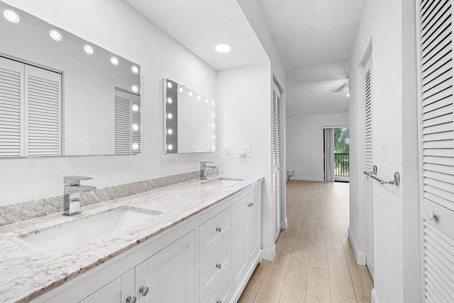 5054 Golfview Court 1525, Delray Beach, FL 33484