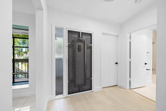 5054 Golfview Court 1525, Delray Beach, FL 33484