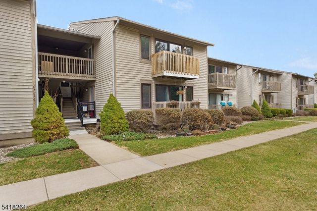 66 Sam Bonnell Dr, Union Twp., NJ 08809