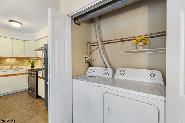 66 Sam Bonnell Dr, Union Twp., NJ 08809