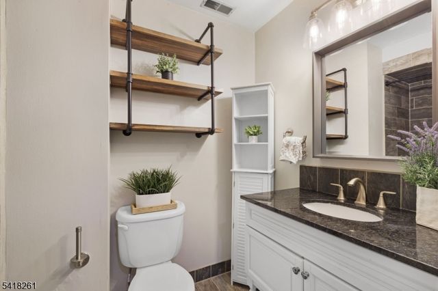 66 Sam Bonnell Dr, Union Twp., NJ 08809