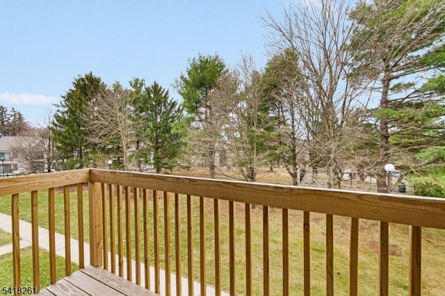 66 Sam Bonnell Dr, Union Twp., NJ 08809