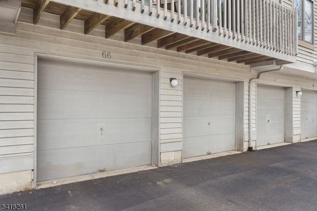 66 Sam Bonnell Dr, Union Twp., NJ 08809