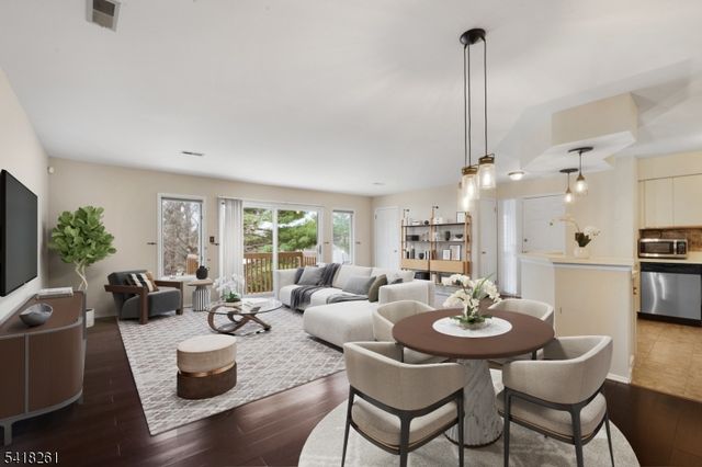 66 Sam Bonnell Dr, Union Twp., NJ 08809