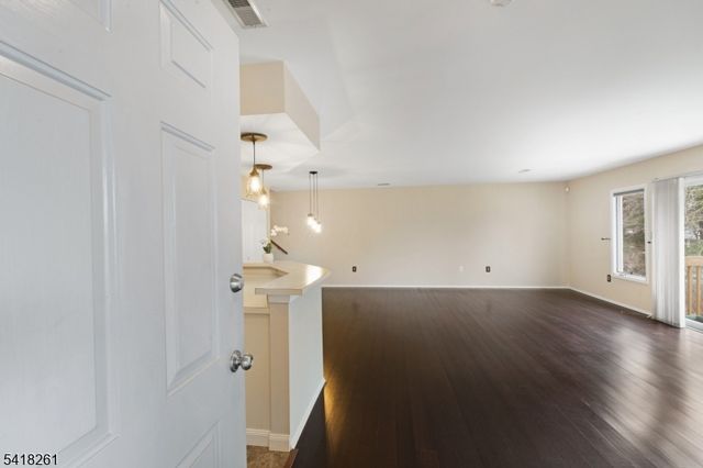 66 Sam Bonnell Dr, Union Twp., NJ 08809