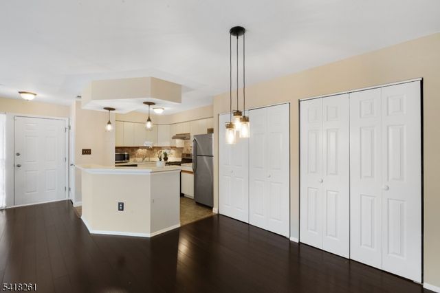 66 Sam Bonnell Dr, Union Twp., NJ 08809