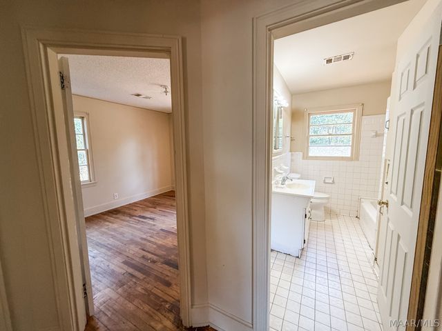 3543 Dalraida Court, Montgomery, AL 36109