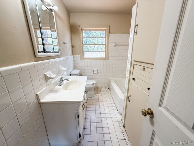 3543 Dalraida Court, Montgomery, AL 36109