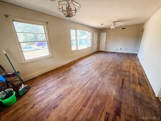 3543 Dalraida Court, Montgomery, AL 36109