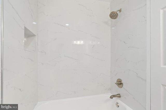 1900 LYTTONSVILLE RD #216, Silver Spring, MD 20910