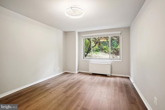 1900 LYTTONSVILLE RD #216, Silver Spring, MD 20910