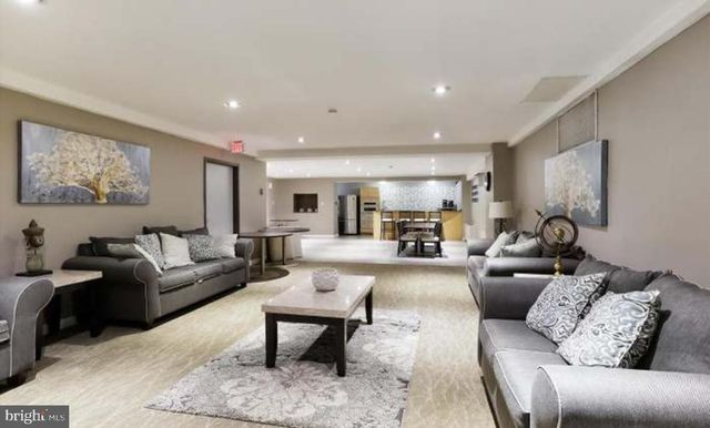 1900 LYTTONSVILLE RD #216, Silver Spring, MD 20910