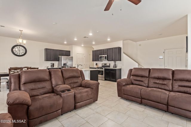 6580 S Placita Naranja, Tucson, AZ 85757