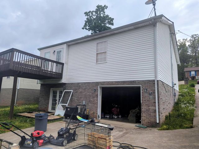 344 Donna Dr, Clarksville, TN 37042