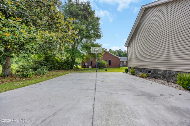 10 Hermitage Road, Castle Hayne, NC 28429
