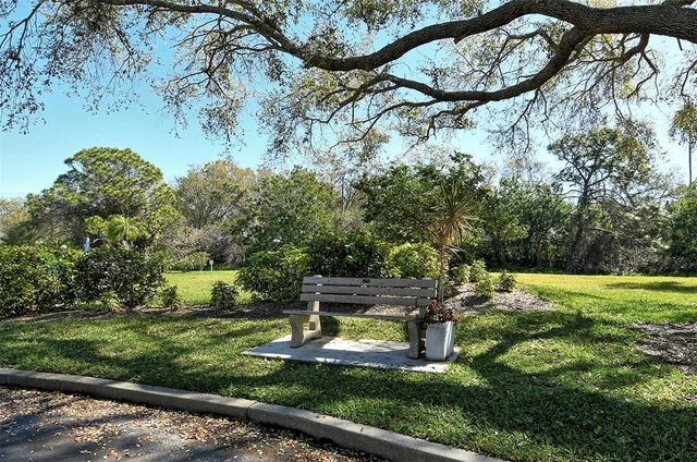 7864 EAGLE CREEK DRIVE 7864, Sarasota, FL 34243