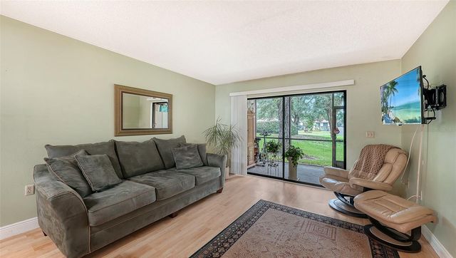 7864 EAGLE CREEK DRIVE 7864, Sarasota, FL 34243