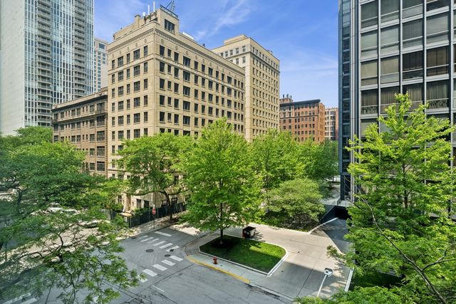 253 E DELAWARE Place 4D, Chicago, IL 60611
