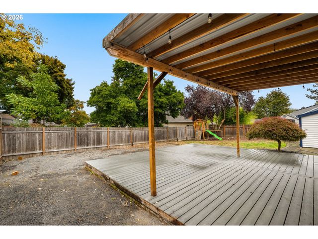 20175 Sw AUGUSTA Ct, Beaverton, OR 97003