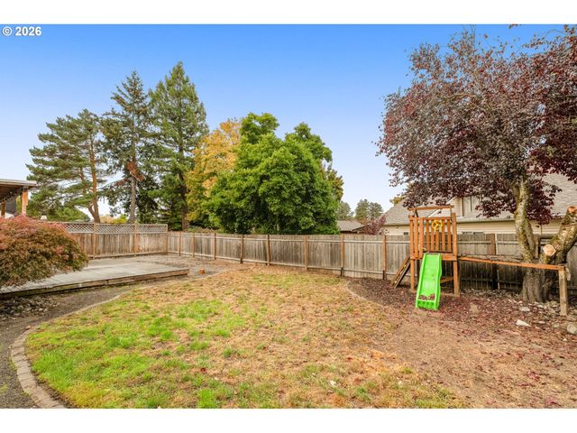 20175 Sw AUGUSTA Ct, Beaverton, OR 97003