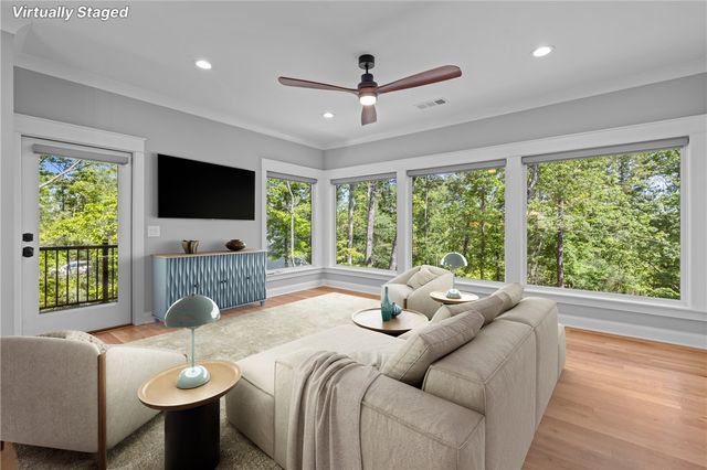 709 Keowee Bay Circle, Salem, SC 29676