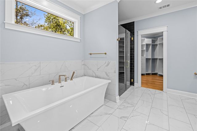 709 Keowee Bay Circle, Salem, SC 29676