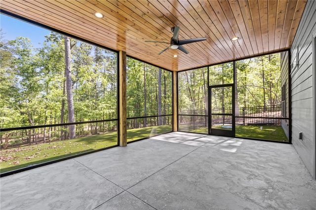 709 Keowee Bay Circle, Salem, SC 29676