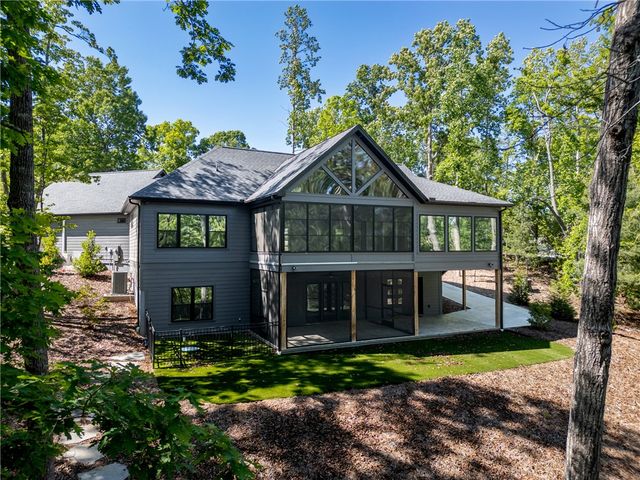 709 Keowee Bay Circle, Salem, SC 29676