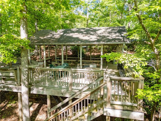 709 Keowee Bay Circle, Salem, SC 29676