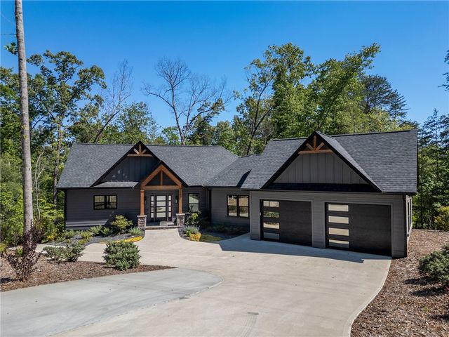 709 Keowee Bay Circle, Salem, SC 29676