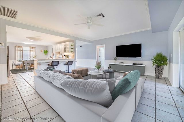 322 W Peabody Circle, Avon Park, FL 33825