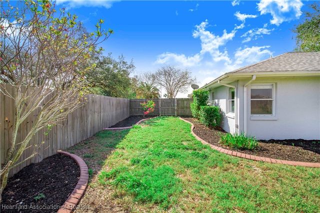 322 W Peabody Circle, Avon Park, FL 33825