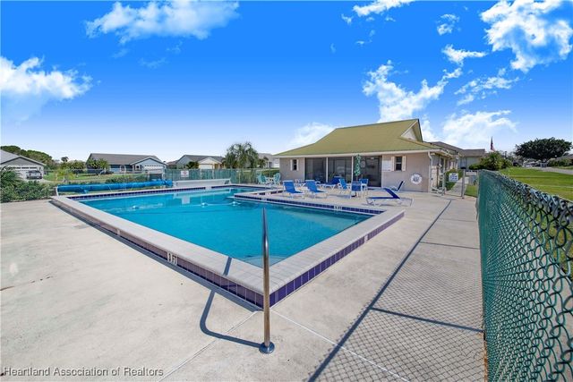 322 W Peabody Circle, Avon Park, FL 33825