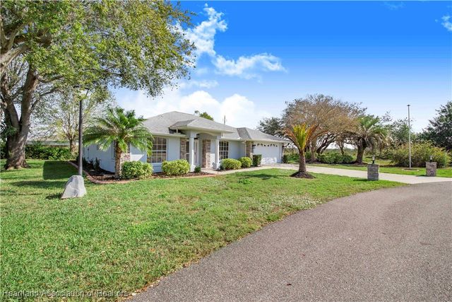 322 W Peabody Circle, Avon Park, FL 33825