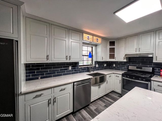2531 Highland Park Drive, Pigeon Forge, TN 37863