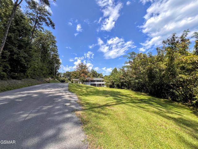 2531 Highland Park Drive, Pigeon Forge, TN 37863