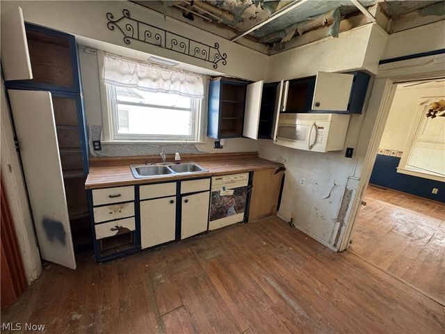 27 Wilson Avenue, Niles, OH 44446