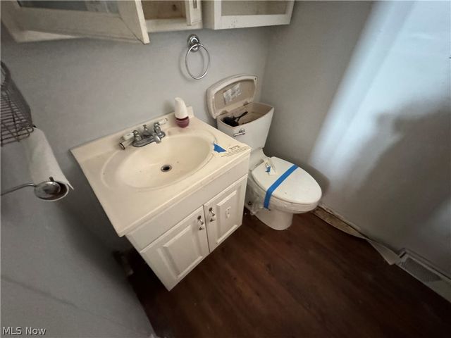 27 Wilson Avenue, Niles, OH 44446