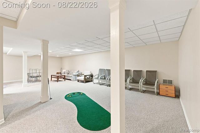 2070 Reagan Drive, Rochester Hills, MI 48309