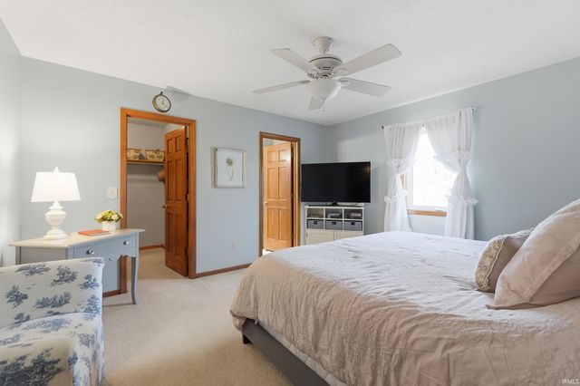 1005 Fiona Drive, Fort Wayne, IN 46845