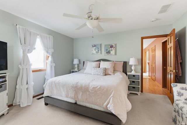 1005 Fiona Drive, Fort Wayne, IN 46845