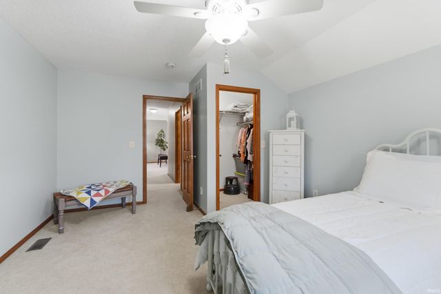 1005 Fiona Drive, Fort Wayne, IN 46845