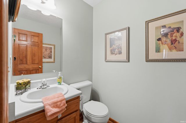 1005 Fiona Drive, Fort Wayne, IN 46845