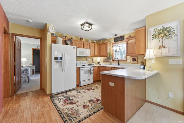 1005 Fiona Drive, Fort Wayne, IN 46845