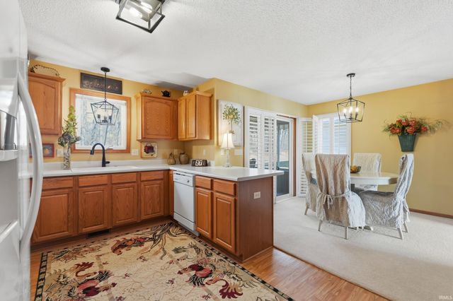 1005 Fiona Drive, Fort Wayne, IN 46845