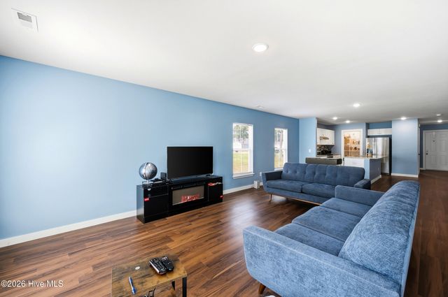 910 Pine Needles Road, Boiling Spring Lakes, NC 28461