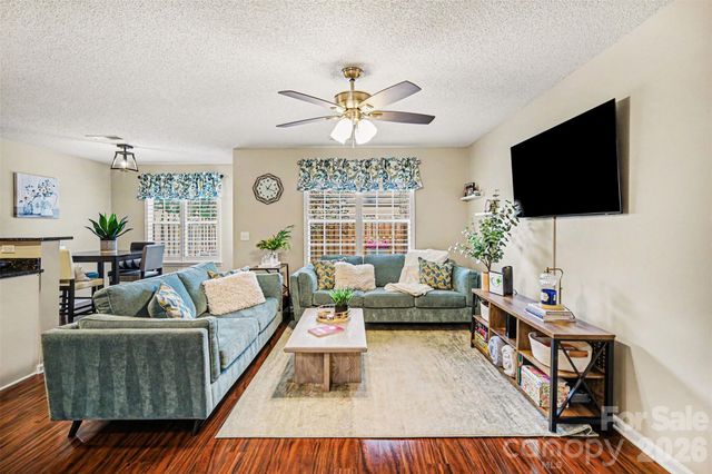 9725 Mattforest Circle, Charlotte, NC 28277