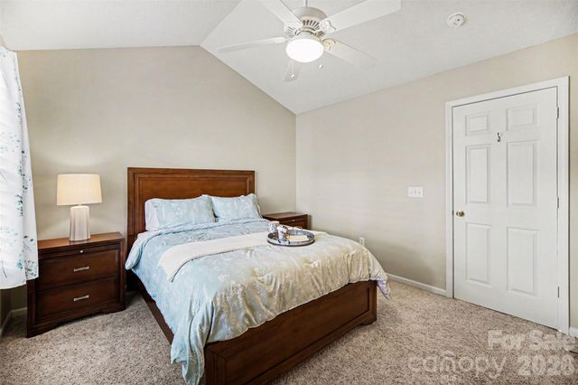 9725 Mattforest Circle, Charlotte, NC 28277